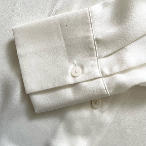 Uniqlo satin long sleeve button up blouse shirt xxs - Picture 5 of 7